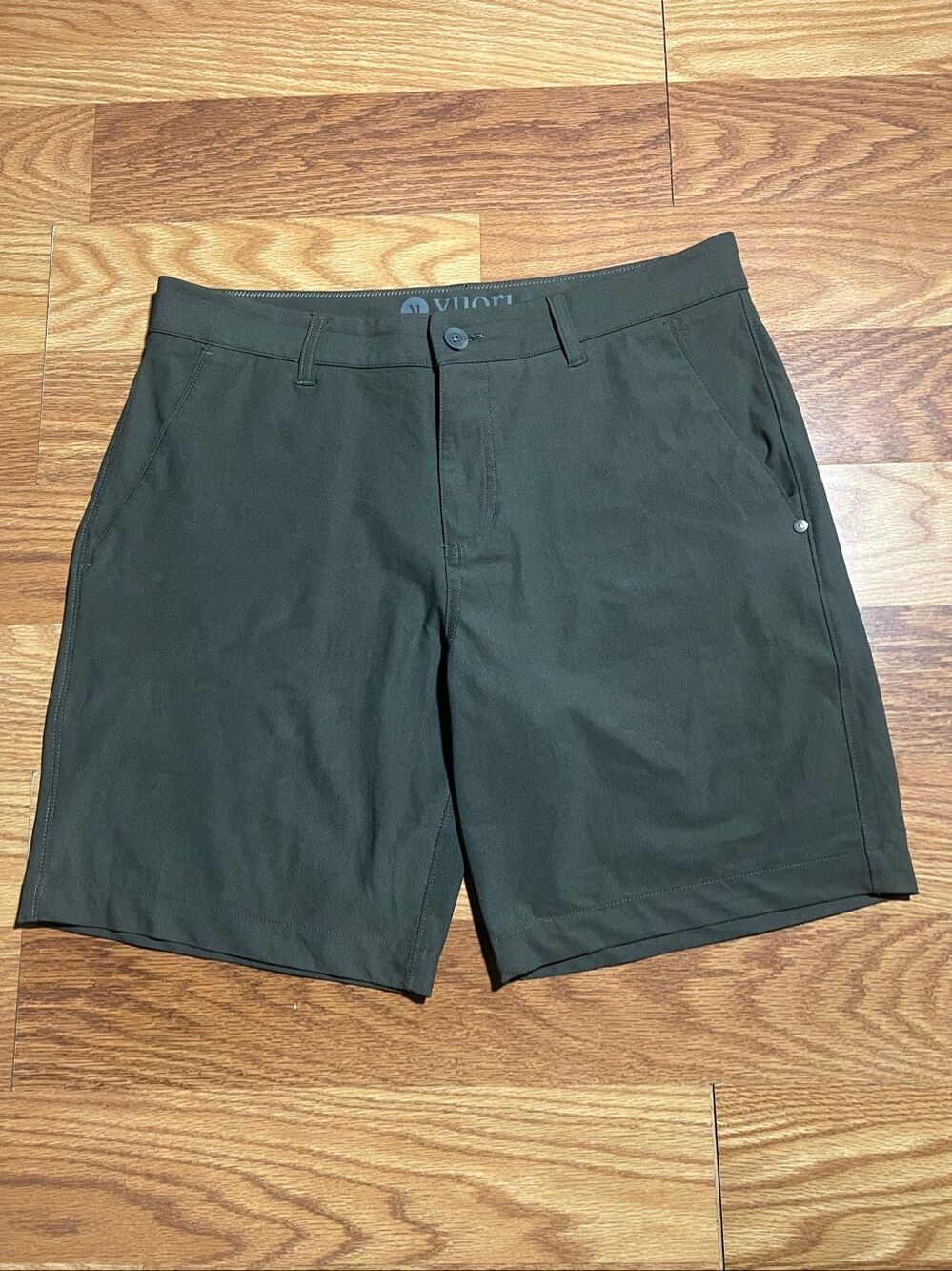 Vuori Men's Meta Short 8” Size 32